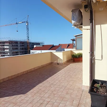 Attico Fronte Mare Apartment *